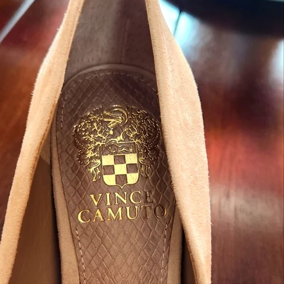 Vince Camuto Tortilla Cadie Heel Pump - Picture 5 of 5